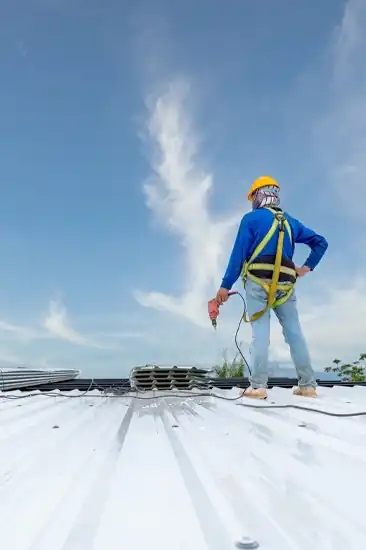 SafeGuard roofer installing commercial metal roof in South Florida