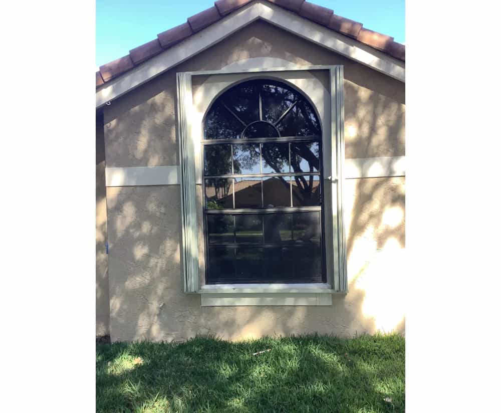 How to Clean Cloudy Glass Windows
