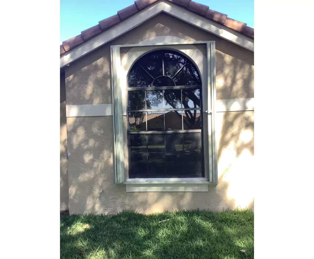 How to Clean Cloudy Glass Windows